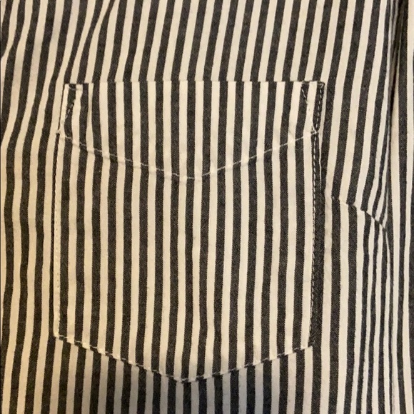 Black and white pin stripe button up - Picture 3 of 4